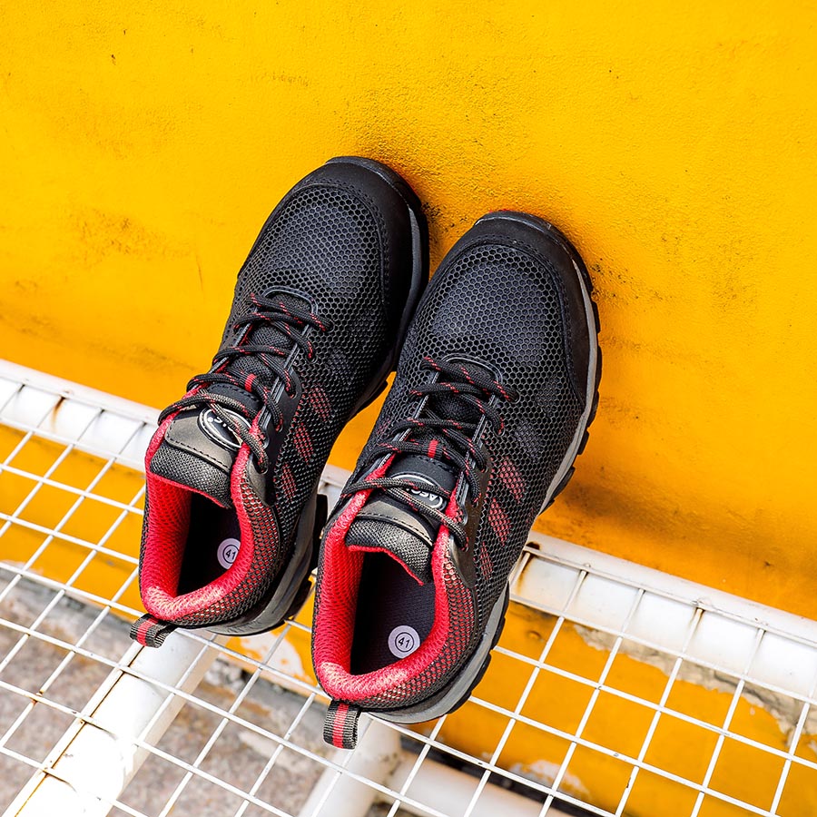 羿科60725830運(yùn)動防滑安全鞋圖片1