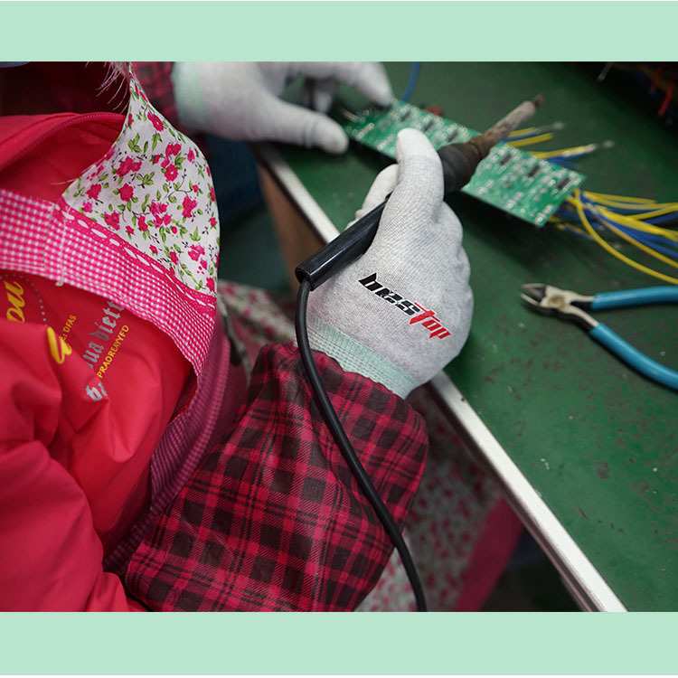 bestop倍護(hù)B902碳纖維防靜電勞保手套圖片4 bestop倍護(hù)B902碳纖維防靜電勞保手套圖片4