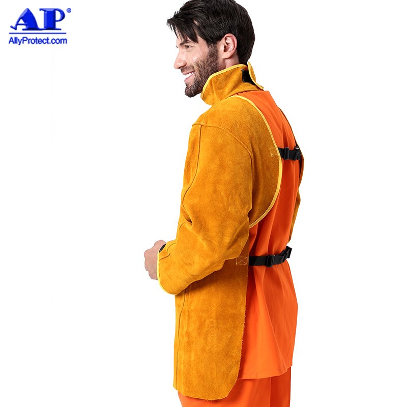 友盟AP-8000金黃色皮護(hù)胸帶領(lǐng)長(zhǎng)袖圍裙圖片1 友盟AP-8000金黃色皮護(hù)胸帶領(lǐng)長(zhǎng)袖圍裙圖片1