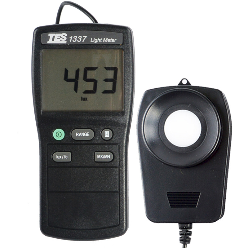 臺(tái)灣泰仕TES-1337數(shù)字照度計(jì)