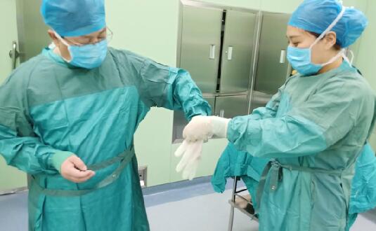 手術(shù)衣穿戴步驟方法
