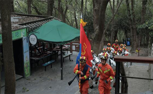 上海誠格集團(tuán)隔熱斗篷助力佘山森林防火演練圖片1