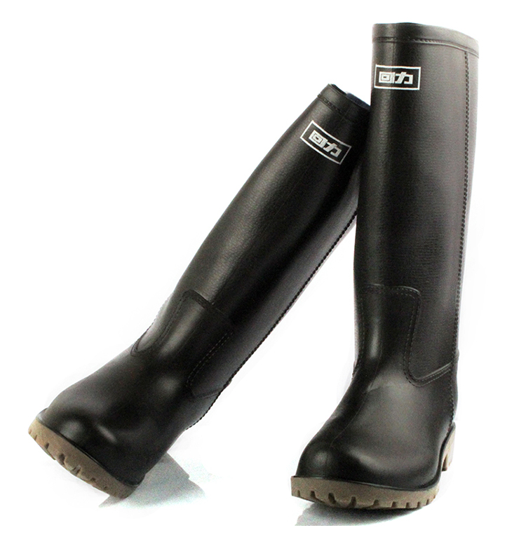 回力8128黑色耐油防滑中簡(jiǎn)雨靴圖片3