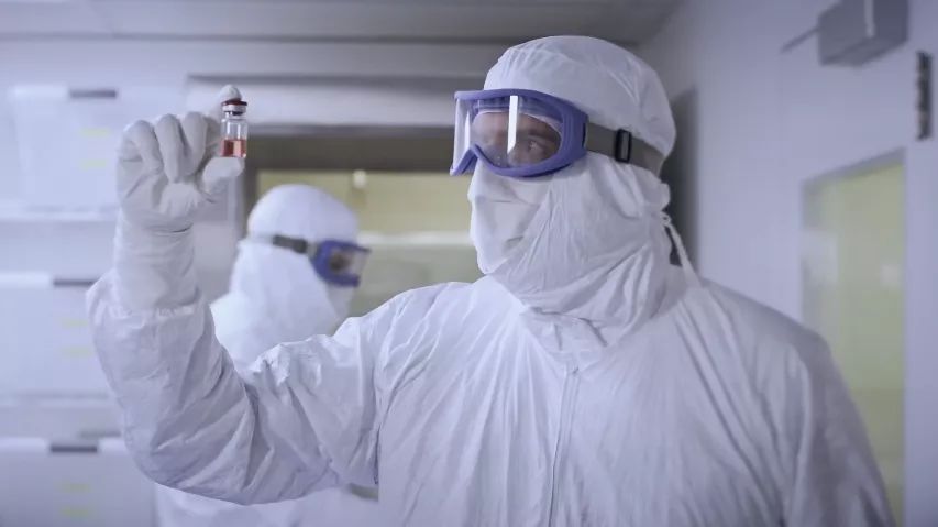 潔凈室防護服一次性的好還是重復使用的好2