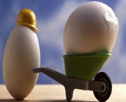 工業(yè)安全帽怎么選 安全帽的硬度越高越安全嗎圖片1