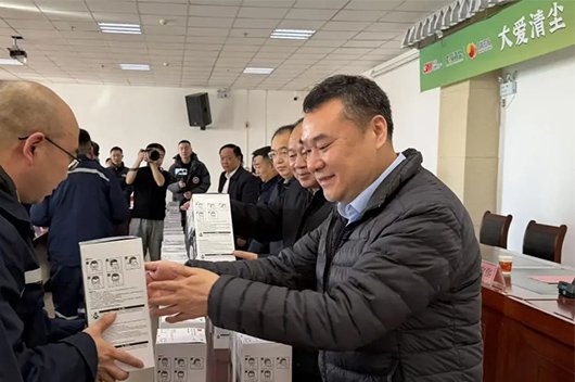 3M中國捐贈40萬只KN95口罩 助力職業(yè)健康公益1.jpg