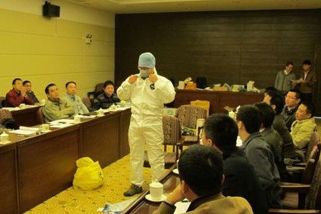 現(xiàn)場教大家如何正確使用個人防護(hù)用品