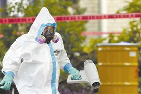 埃博拉醫(yī)用防護(hù)服有效隔離埃博拉病毒