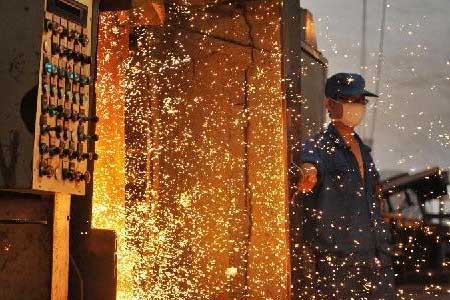 焊接作業(yè)佩戴的平面式防塵口罩，防護效果令人擔(dān)憂