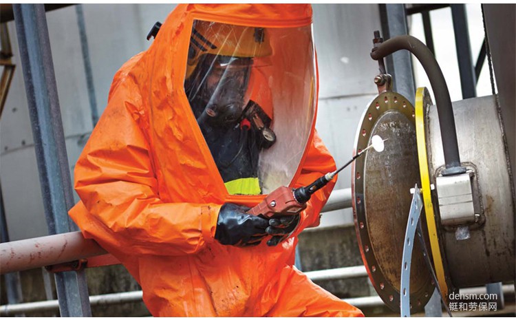 哪些因素會(huì)造成防化服防護(hù)性能下降